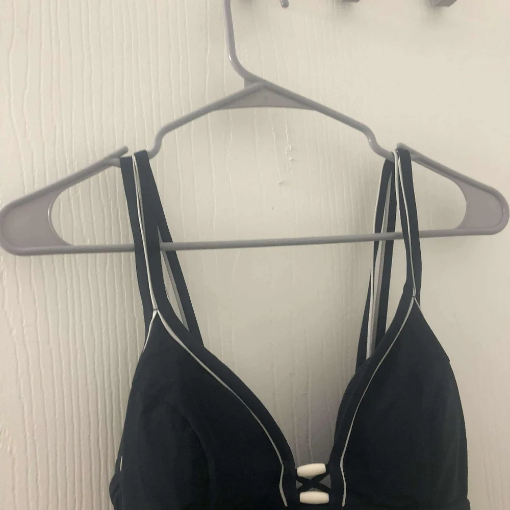 Profile by Gottex Contrast Trim High Leg Swimsuit Sz 6